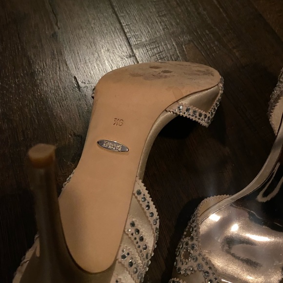 Bagley Mishka- Gillian pump- champagne color, beautiful heels, size 9 1/2 - Picture 5 of 9